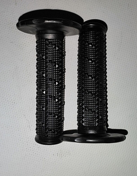 Грипсы руля черные ￠24 длина 115 мм