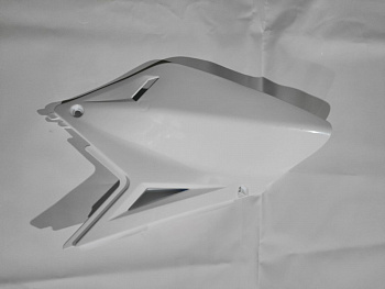 Пластик задний FXR250-Белый- правый