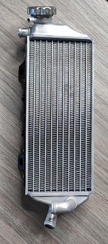 Радиатор правый Х7