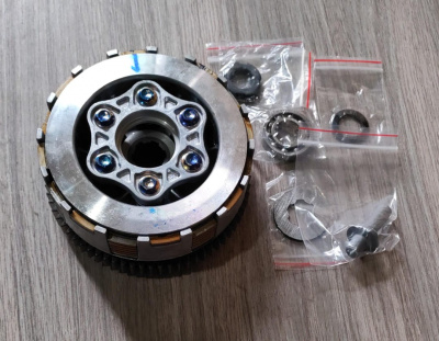 Корзина сцепления в сборе  YB250R